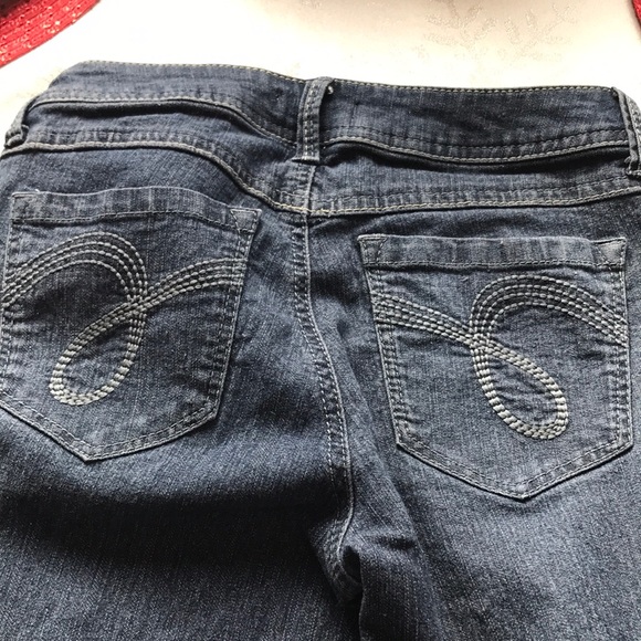 “Bongo” Skinny Jeans - Picture 3 of 3